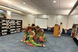 DIS Dances (13)