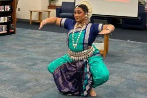 DIS Dances (19)