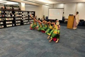 DIS Dances (23)