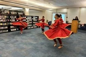 DIS Dances (4)
